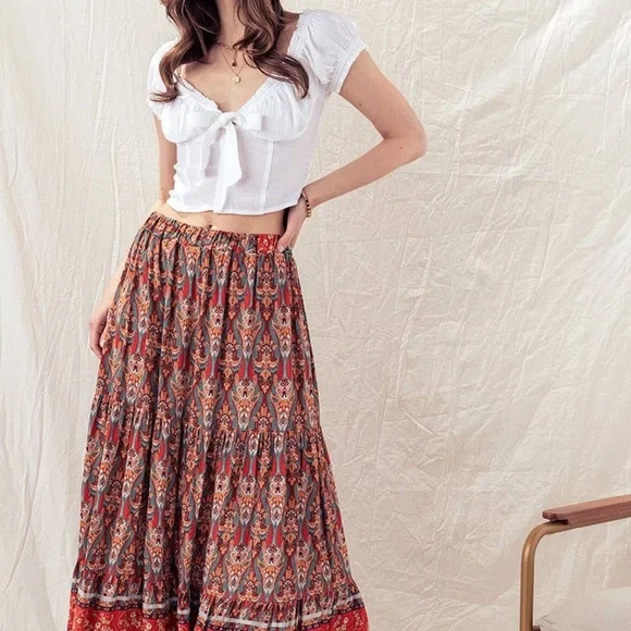 NWOT White Short Sleeve Smocked Crop Top - Picture 4 of 6